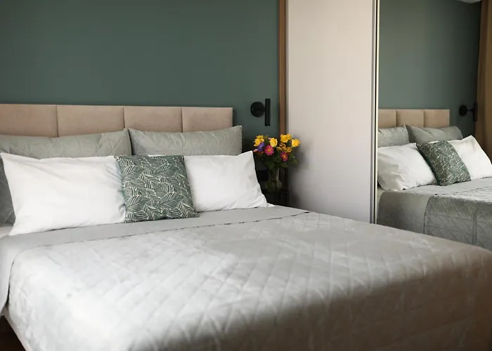 Apartament Zdziechowskiego With Parking And Ac, Mokotow Варшава, Польща
