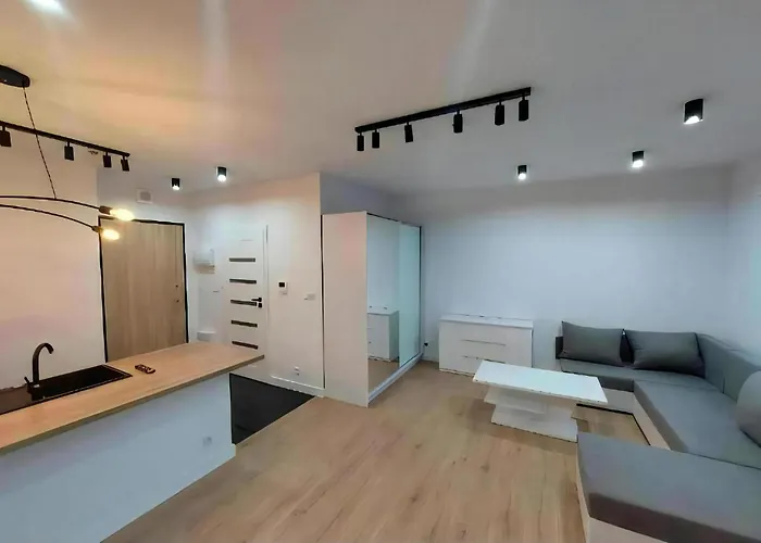 Y13 Apartments Warszawa, Polska