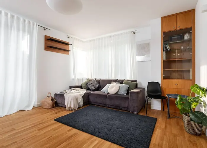 Superb Czerska Family Apartment With Parking Warszawa, Polska