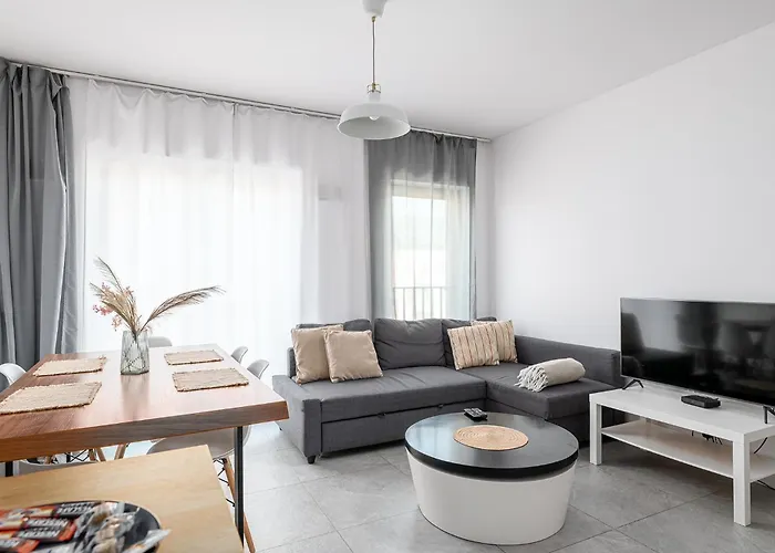 Rentplanet - Apartament Sierakowskiego Warszawa, Polska