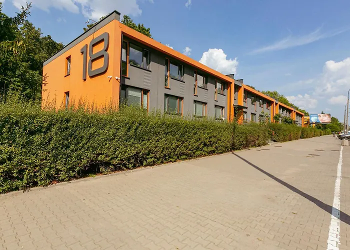 Batorego 18 - Yellow - Stacja Metra 300M - Underground Station 300M - Better Rental Warszawa, Polska