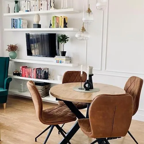 Elegancki apartament z jedną sypialnią Warszawa, Polska