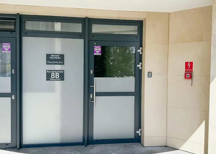 B2 - Noble Room - Warsaw City Haven - Shared Bathroom, Polska