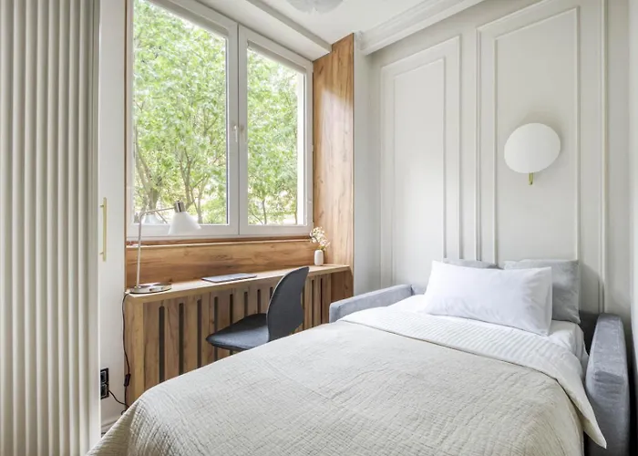 Apartament Stunning 2Bed With Terrace And Parking Warszawa, Polska