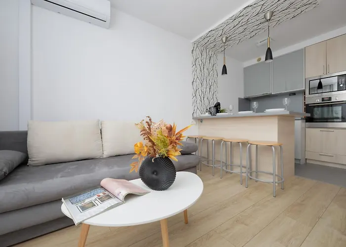 Chlodna Apartments With A City View Wola By Noclegi Renters Warszawa, Polska