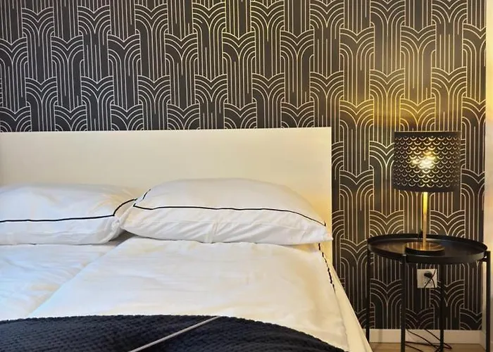 Nowolipie 16, City Center Apartment Warszawa, Polska