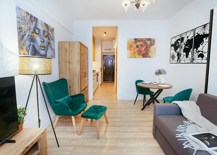 Poznańska 12 - Better Rental Warszawa, Polska