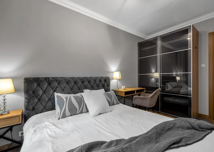 Vipwarsawapartments Pl Gold Mennica Residence, Польща