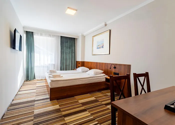 Hit Hotel Warszawa, Polska