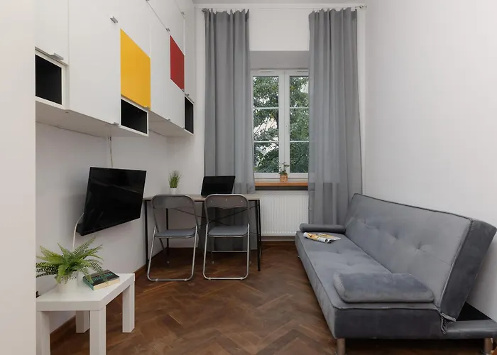 Affordable Studio For 3 Guests Near Metro Station By Noclegi Renters Warszawa, Polska
