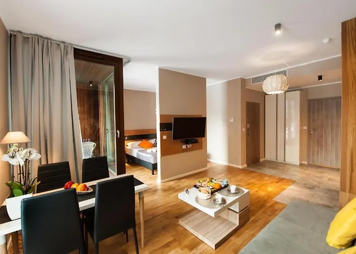 Deluxe Apartments Free Parking Warszawa, Polska