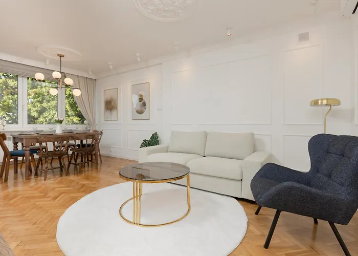 Apartment In The Centre Of Warsaw By Noclegi Renters, Polska