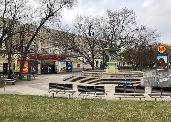 Plac Bankowy Apartment, Metro Warszawa, Polska