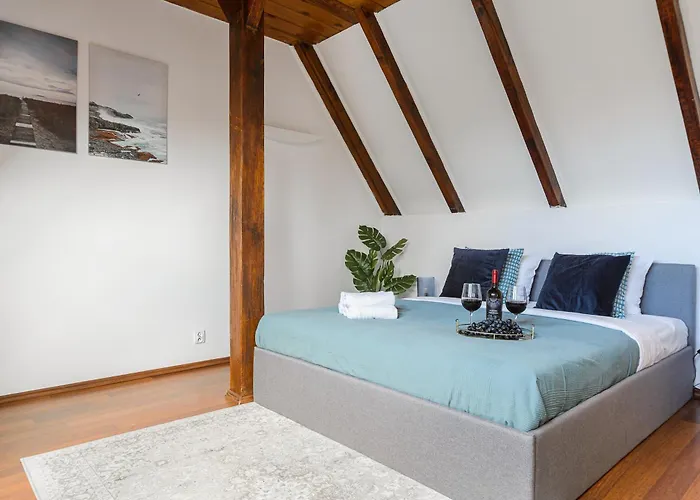Lumina Duplex In Old Town Warsaw