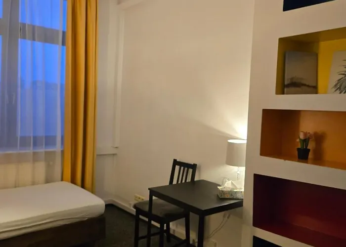 Pinto Guest Rooms Warszawa, Polska