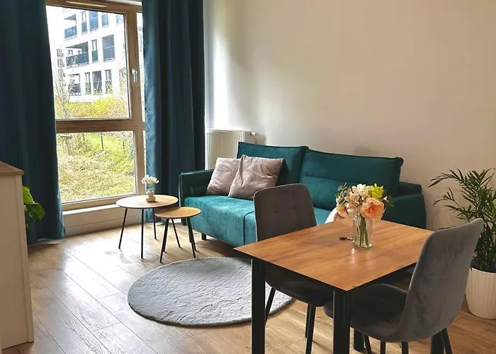 Apartment Near Chopin Airport By Real Apartment Варшава, Польща