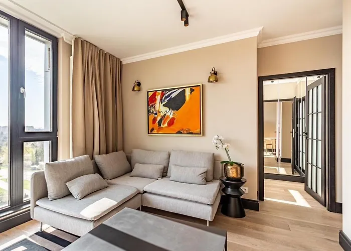 Triton Park Apartments Варшава, Польща