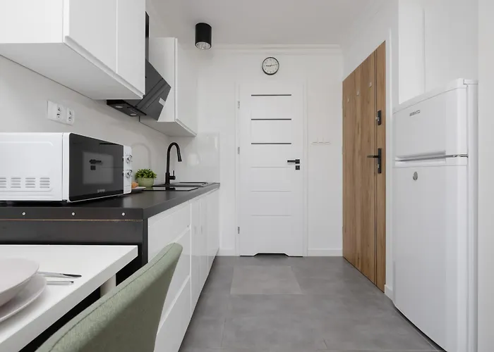 City Center Affordable & Cozy Studio Apartments By Noclegi Renters Warszawa, Polska