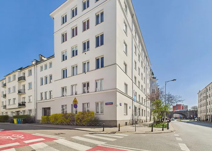 Bright Apartments With Air Conditioning Near The Copernicus Science Center In Warsaw By Noclegi Renters, Polska