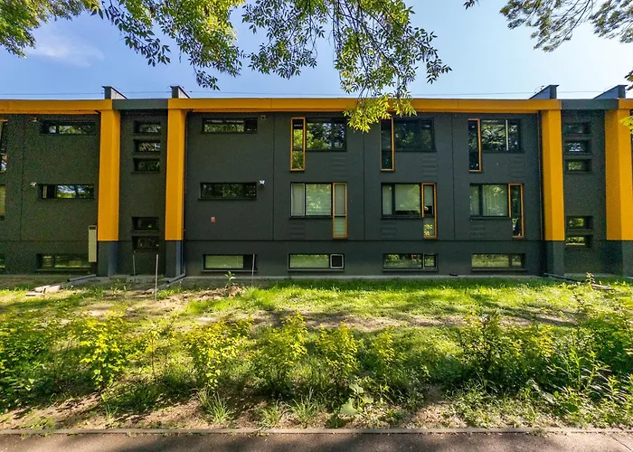 Apartament Fala 15min Metro to PGE Narodowy Self-Checkin Klub Stodoła SGH Parking Parkview Fast Wifi