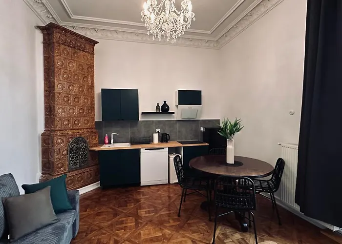 Kamienica Srodmiescie Apartament 18B Varsavia, Polonia