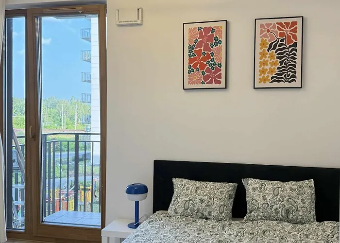 Mei Apartment Near Chopin Airport Warszawa, Polska