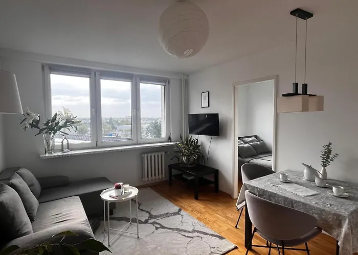 Bright&cozy 34m apartment near metro M2&tram Warszawa, Polska