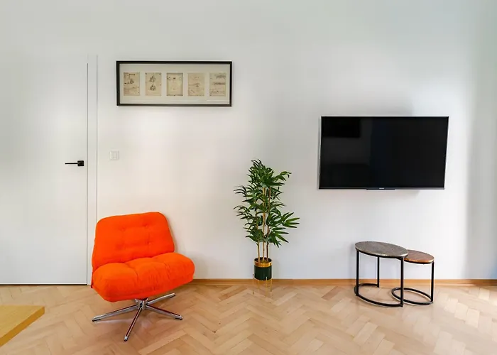 Hoza Str Apt Close To Everything Warszawa, Polska