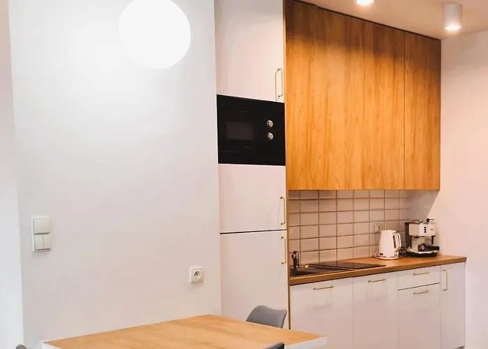 Bizapartments - Modern Flats With Parking Warszawa, Polska