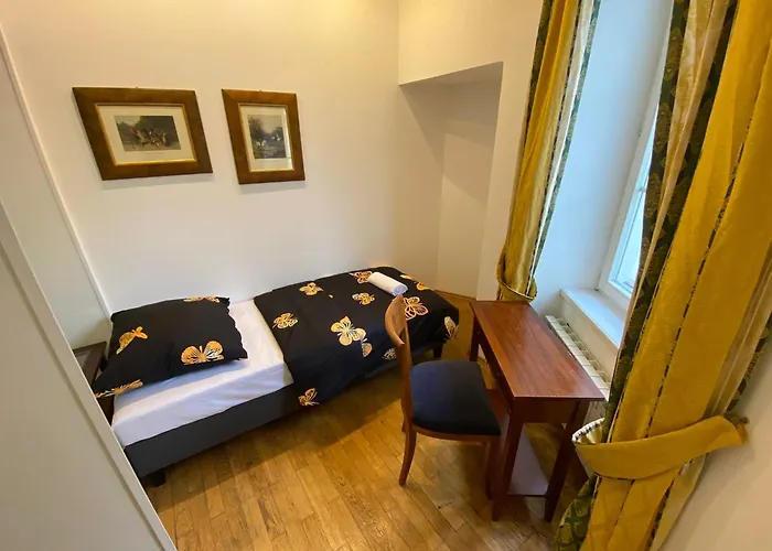 Fantastic-Inn Warszawa - CH30, Polska