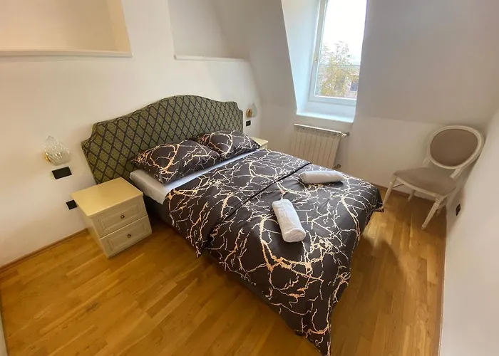 Fantastic-Inn Warszawa - Ch30, Polonia