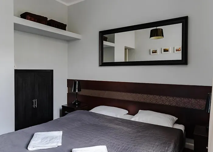 1-Bedroom Apartment City Center Warszawa, Polska