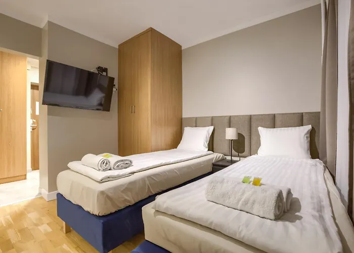 New! Studio With 3 Beds - Easy Access To Airport, City Center & Wum Warszawa, Polska