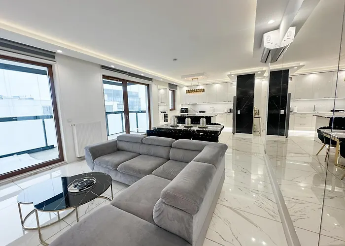 Karolkowa 28A - Luminous Apartment With Balcony By Renters Prestige Warszawa, Polska