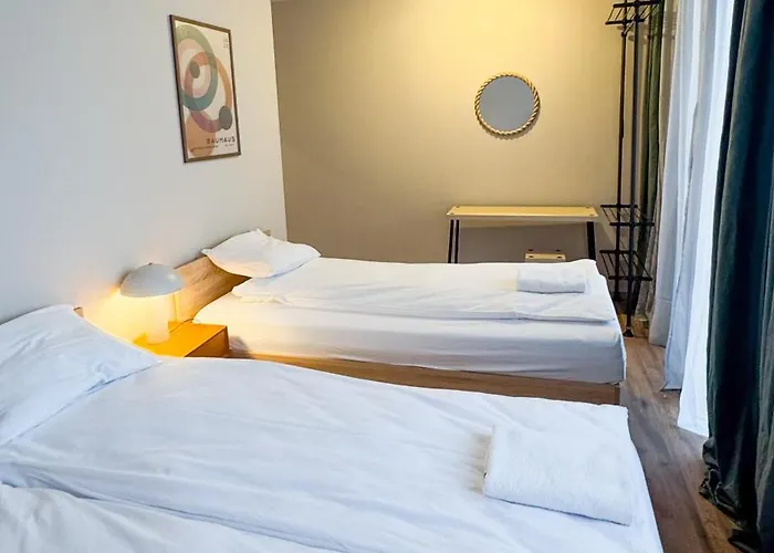 Warsaw City Haven Private Rooms, Польща