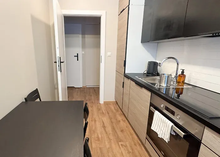 Warsaw City Haven Private Rooms, Polska