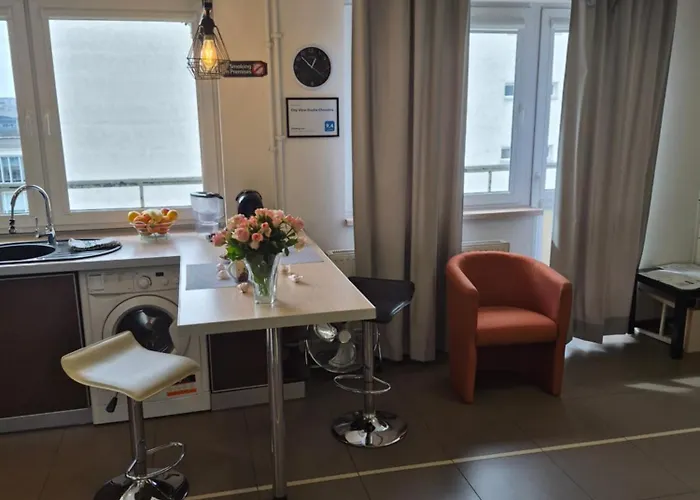 City View Studio Chmielna Warszawa, Polska