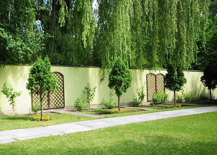 Rezydencja Belweder-Klonowa