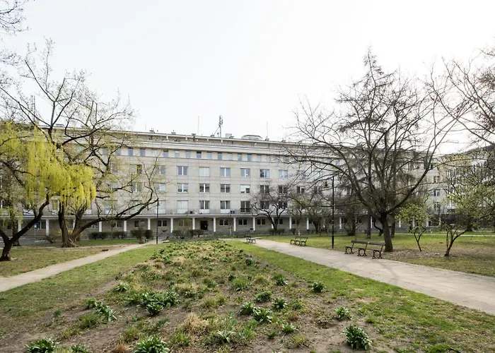 WSTApartments Retro Funky - Boya Żeleńskiego 4 przy Placu Unii Lubelskiej Warszawa, Polska