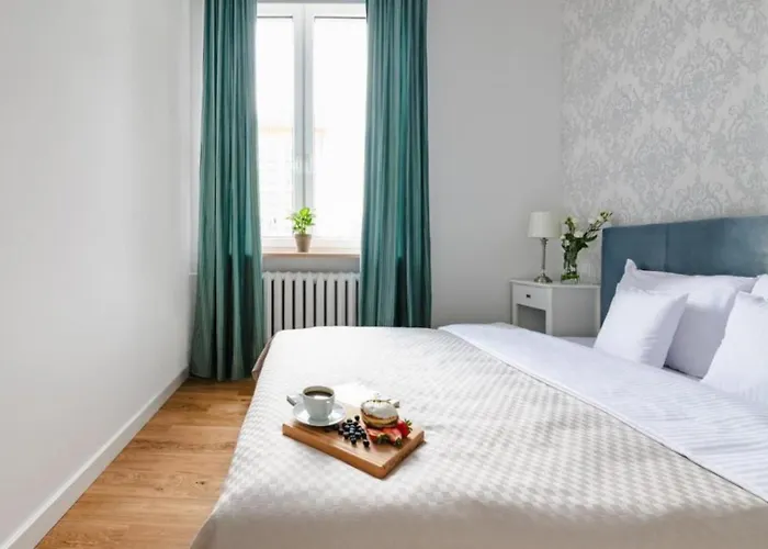 Oomph Warsaw Central Supreme Apartment, Polska