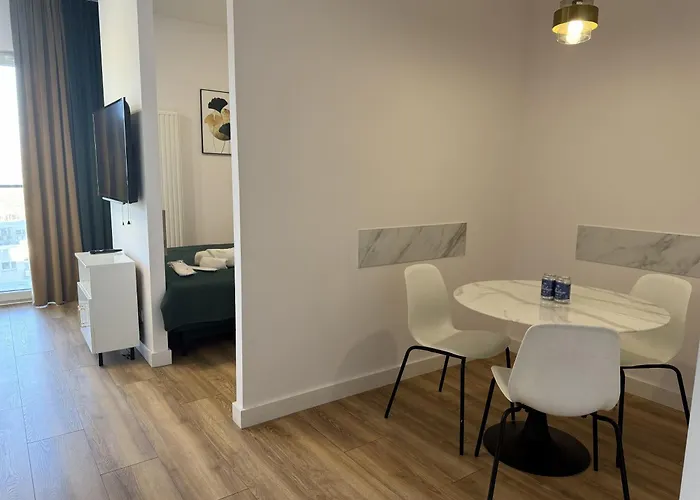 Apartamenty Wola Tower Warszawa, Polska