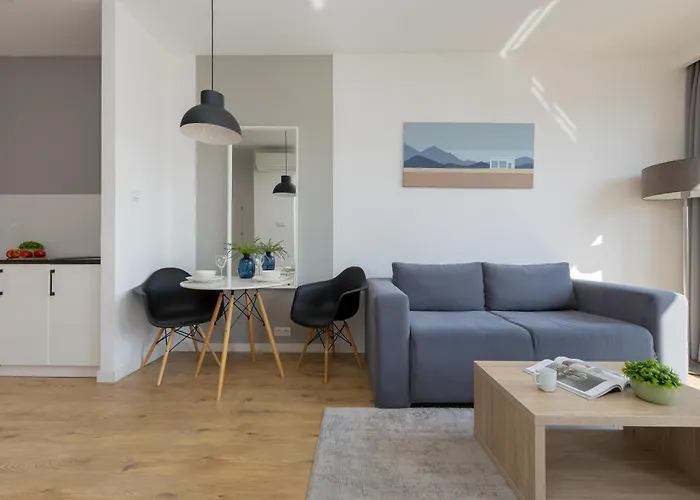 Wola Pet-Friendly Apartments With Ac Slawinska By Noclegi Renters Варшава, Польща