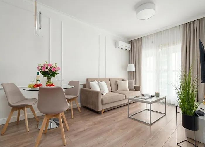 Golden Apartments - Mennica Residence Luxury Stay Варшава, Польща
