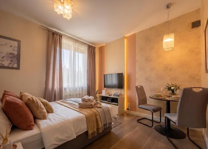 Słoneczne studio przy Placu Unii by VAYA STAYS Warszawa, Polska