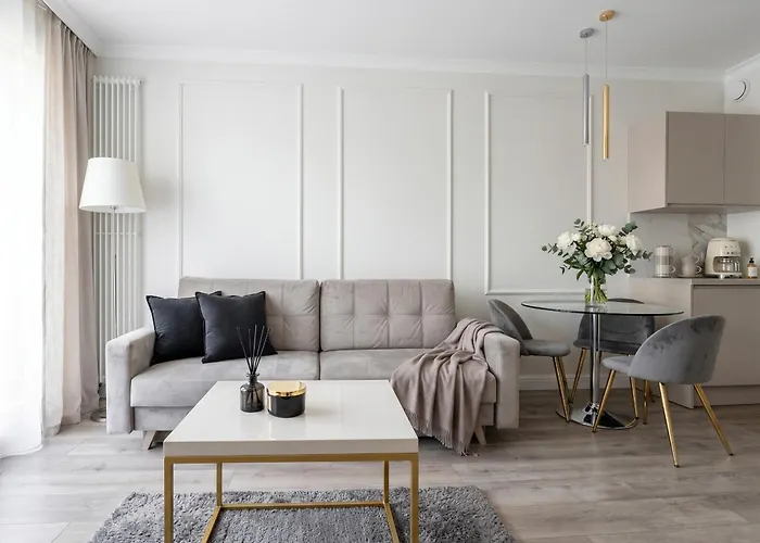 Mennica Residence Deluxe - Golden Apartments Warszawa, Polska