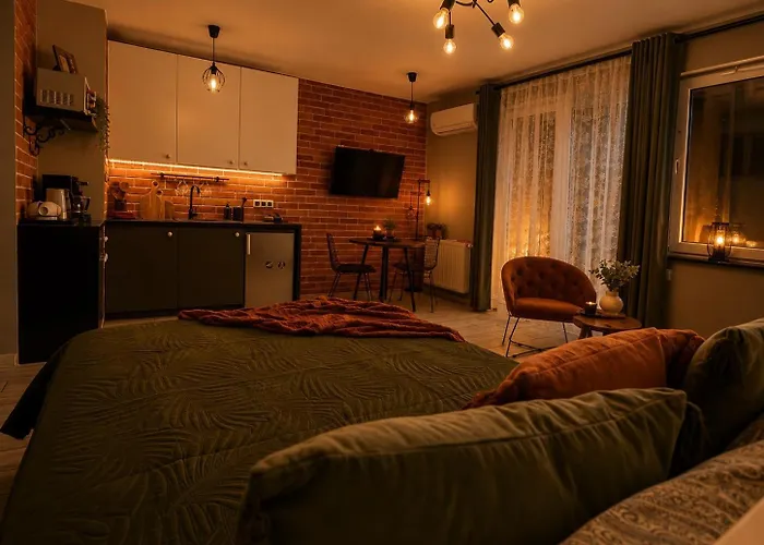 Roztocka Studio, Free Parking, 1 Tram To The City & Pge National Stadion, Ac By Cosmo Spirit Warszawa, Polska
