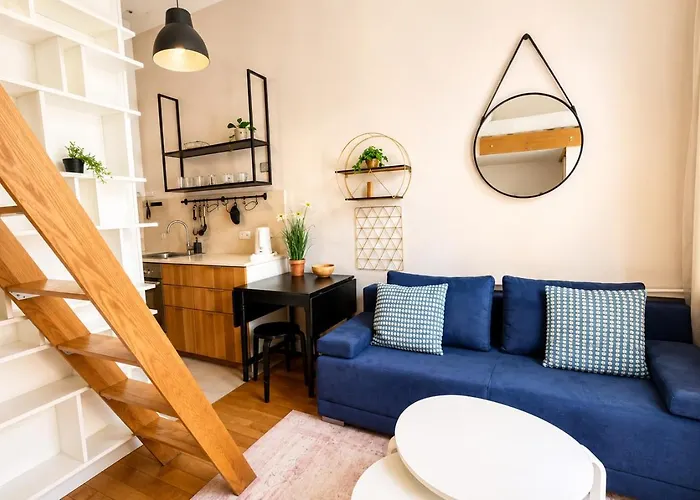 Hoża 62 Apartment by BookingHost