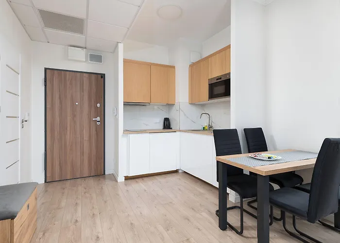 Апартаменти Rentplanet - Bliska Wola Варшава, Польща