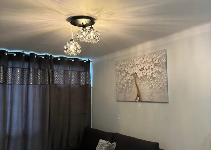Coser Apartamenty Metro Onz Varsovia, Polonia