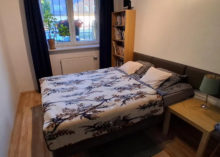 Apartament z parkingiem Warszawa, Polska